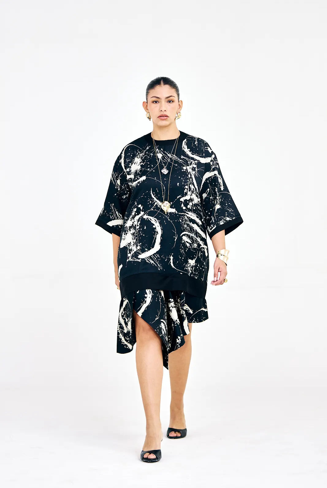 12 Holiday Outfit Ideas for Women: From Beach Days to Sunset Dinners