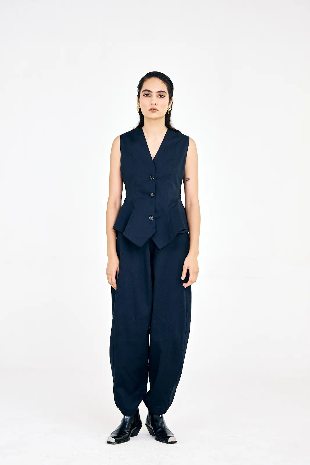 Cotton twill co-ord set with button-down waistcoat and matching barrel pants