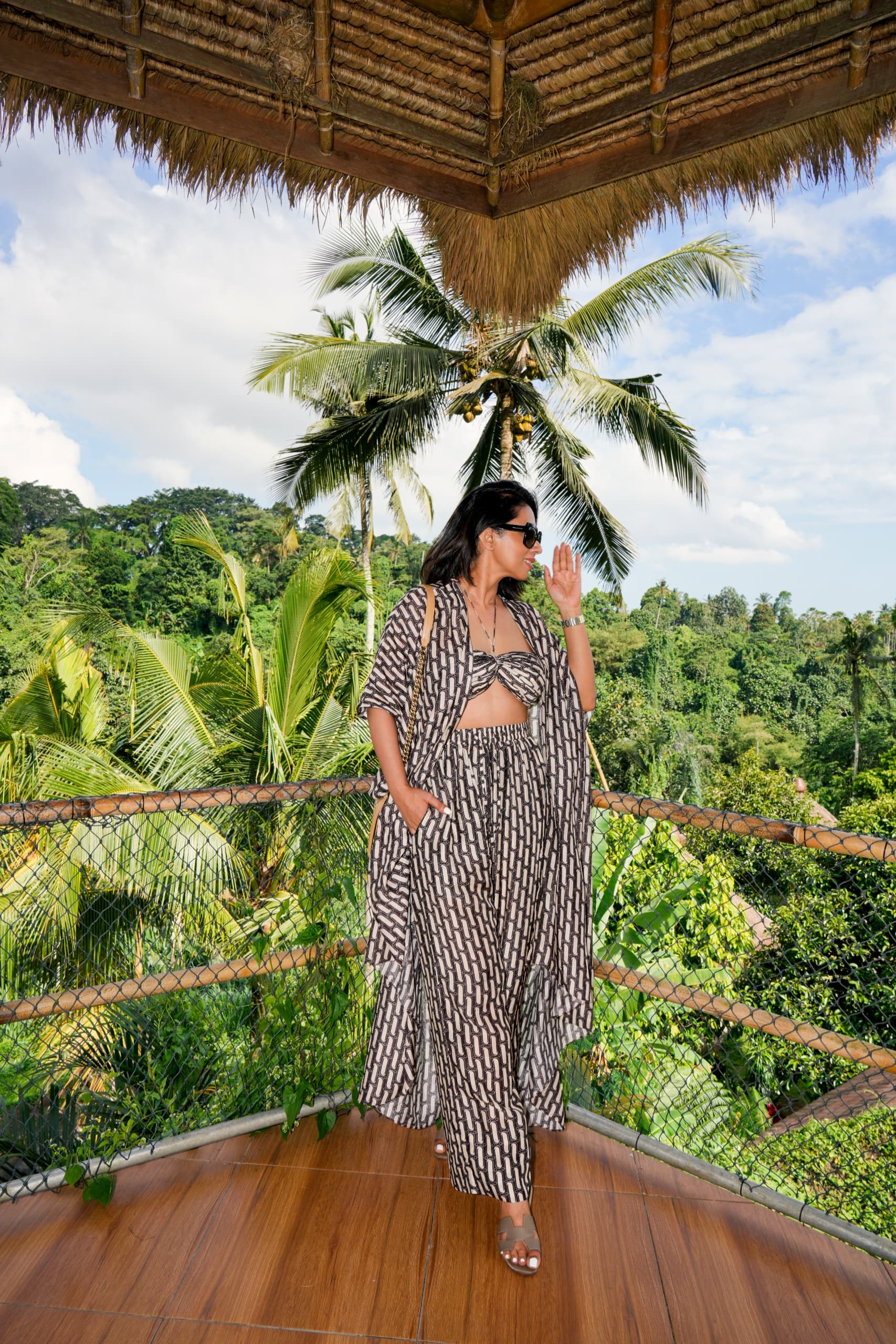 Coastal-ready cotton silk set with wide-leg pants and open kimono