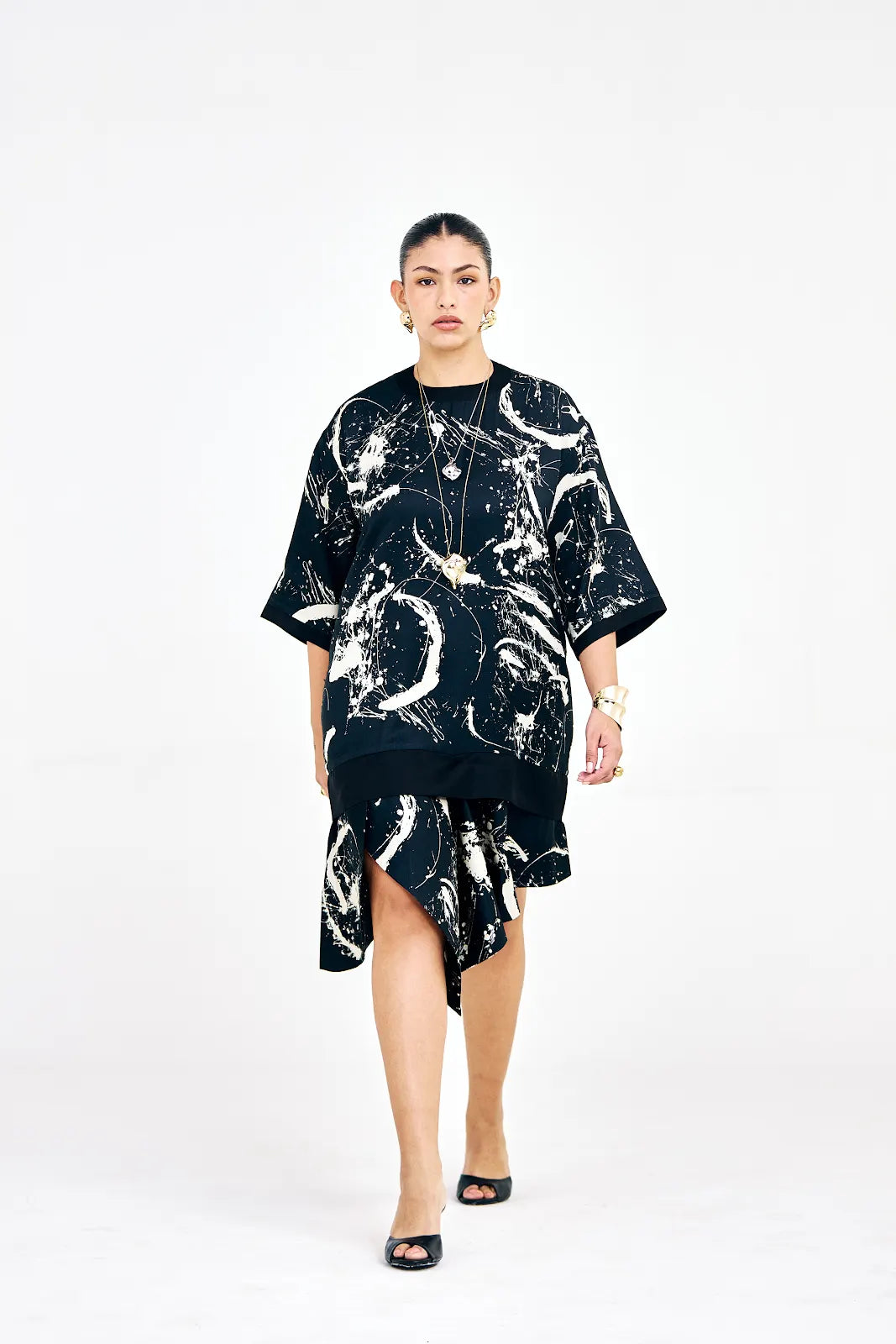 12 Holiday Outfit Ideas for Women: From Beach Days to Sunset Dinners