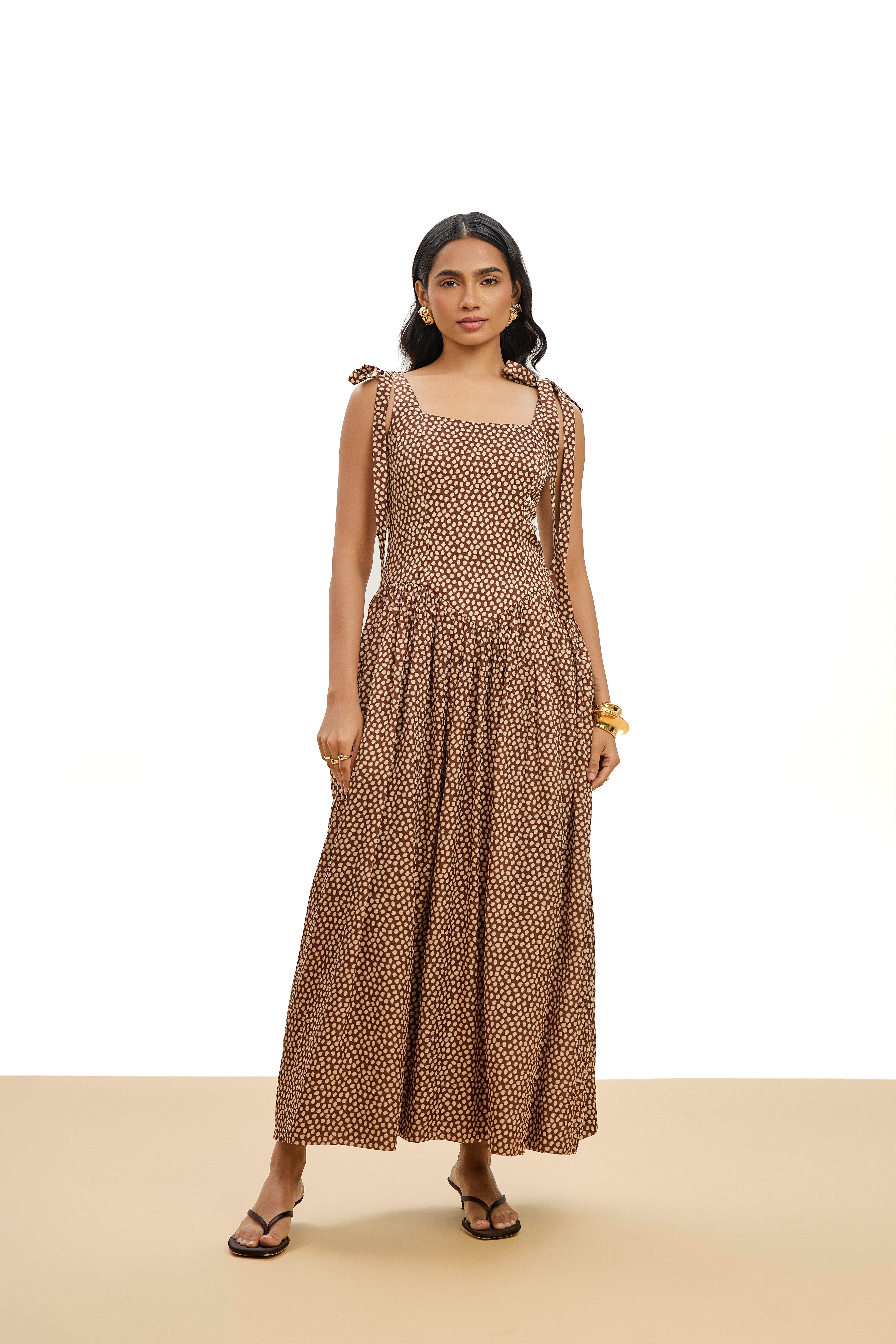 10 Winter Garden Dresses: Trendy Styles to Wear This Season