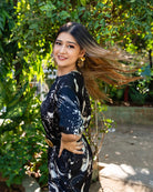 Cotton satin box dress with round neckline and subtle sheen