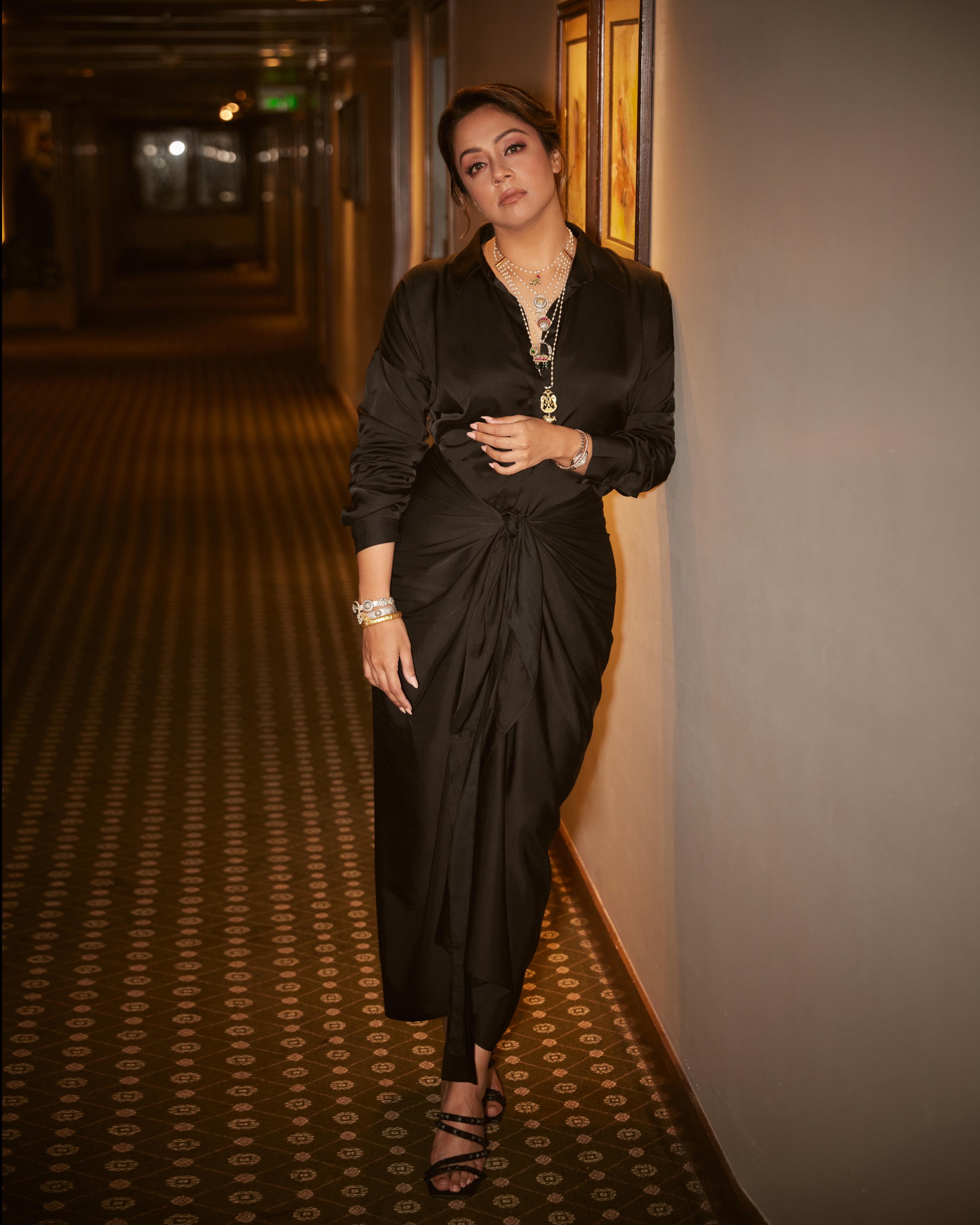 Buy Luxury Designer Ladies Tara Kaftan Black Online XXL / Black Buy Luxury Designer Ladies Tara Kaftan Black Online XXL / Black